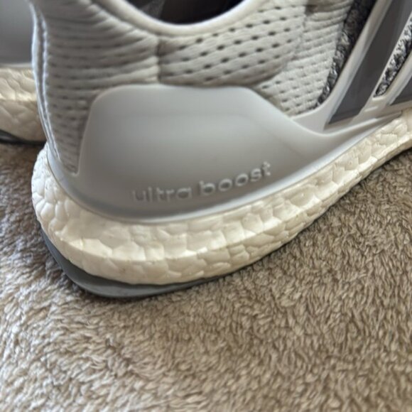 Adidas Woman’s Ultra Boost Gray Running Shoes - Picture 4 of 8